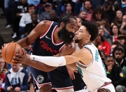 AYX-哈登在IG比赛中绝杀，关键助攻引发热议！的简单介绍