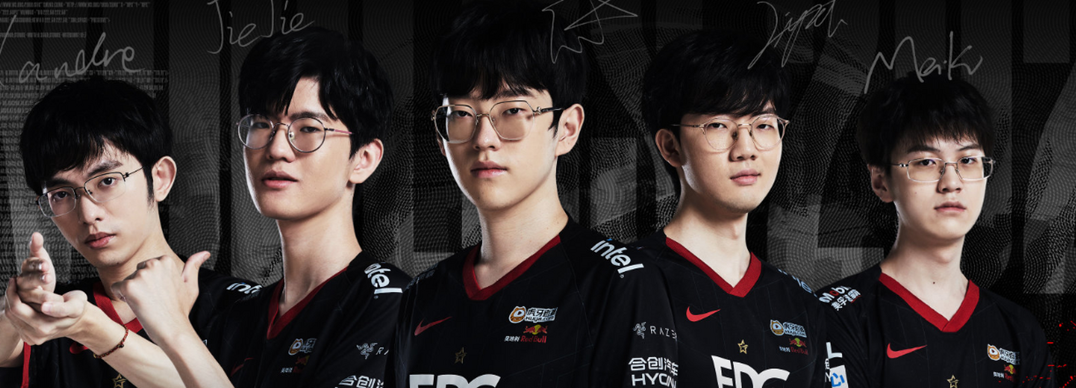 包含Scout爆冷击败FPX，逆转引爆全场！的词条